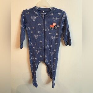 4/30$ Pekkle Blue Tractor Print pajamas 12 months